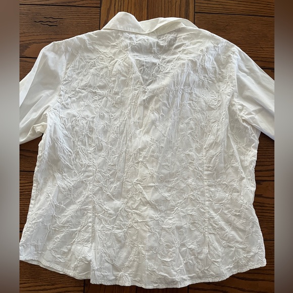 Zip up white blouse - Picture 2 of 7